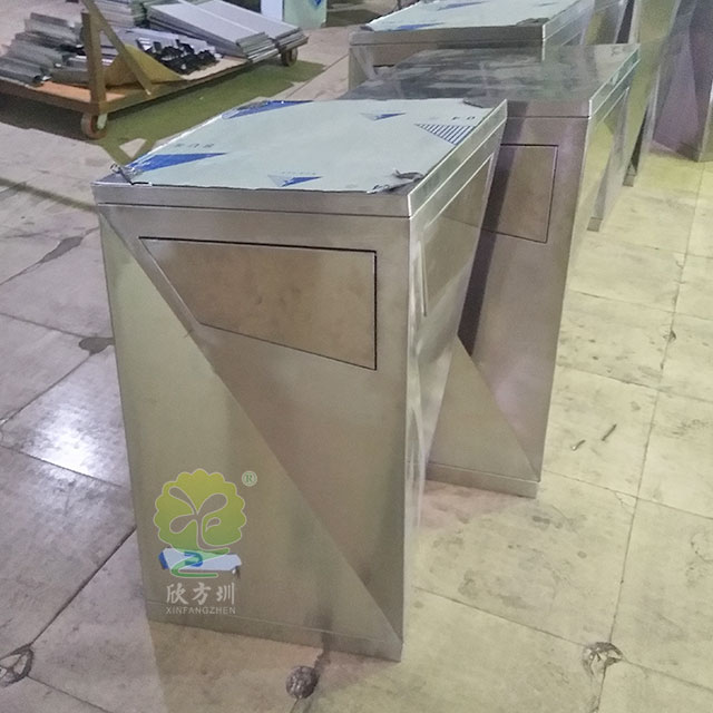 大型單筒異性不銹鋼垃圾桶