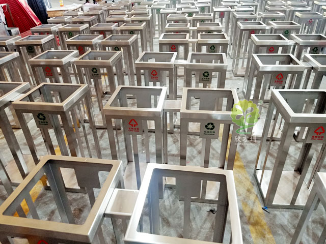 地鐵站方形可視分類垃圾箱 地鐵站方形可視分類垃圾箱