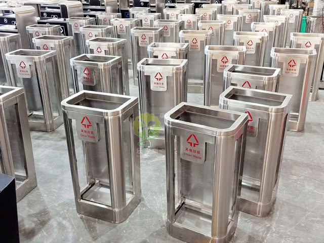 地鐵站透明分類果皮箱 地鐵站透明分類果皮箱