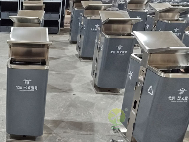 城市戶外展翅果皮箱