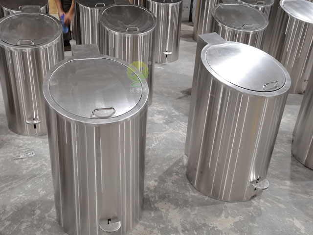 地埋式升降垃圾桶