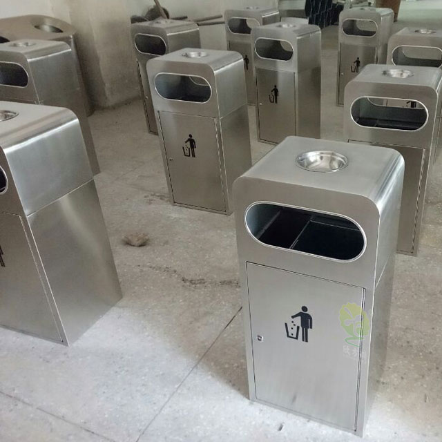 方形垃圾箱還是不銹鋼材質好