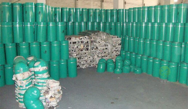 農(nóng)行專(zhuān)用鋼制垃圾桶