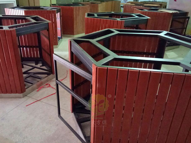 高鐵站臺(tái)景觀垃圾箱果皮箱