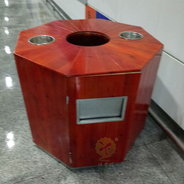 高鐵站臺(tái)景觀垃圾箱果皮箱