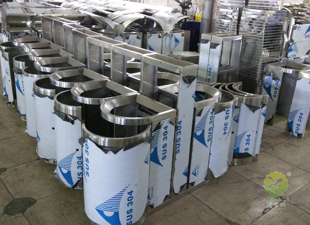 果皮箱工廠批量生產