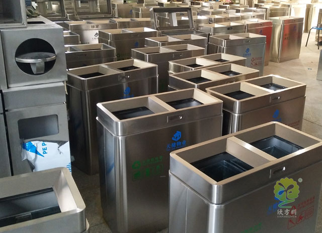 環保果皮箱生產圖