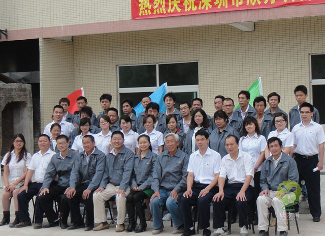 20年專業(yè)生產(chǎn)環(huán)衛(wèi)垃圾箱