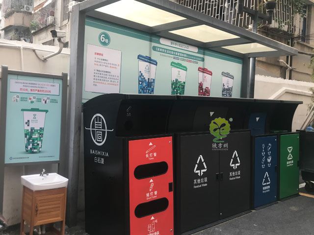深圳小區(qū)垃圾收集點密閉大垃圾箱 深圳小區(qū)垃圾收集點密閉大垃圾箱