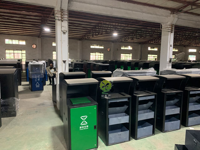 深圳小區(qū)垃圾收集點密閉大垃圾箱 深圳小區(qū)垃圾收集點密閉大垃圾箱